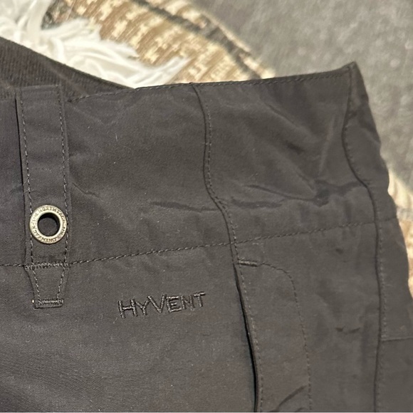 The North Face Hyvent Snowboarding/Skiing Pants - Picture 11 of 11